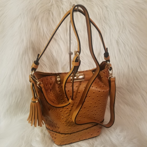 MUSTARD EMBOSSED TALL HOBO SET - Picture 8 of 12